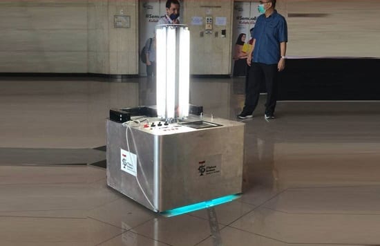 ITTelkom Surabaya kenalkan Robot IVANA – Yayasan Pendidikan Telkom