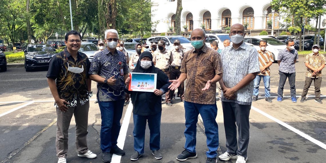 Penyerahan Donasi Social Project YPT Peduli 2022