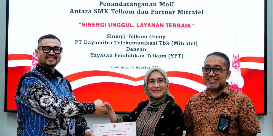 Sinergi Unggul, Layanan Terbaik – SMK Telkom Teken MoU dengan 6 Partner FLM Mitratel